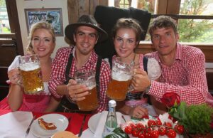 Traveling in Germany? Here’s How to Use Dating Apps to Meet New People